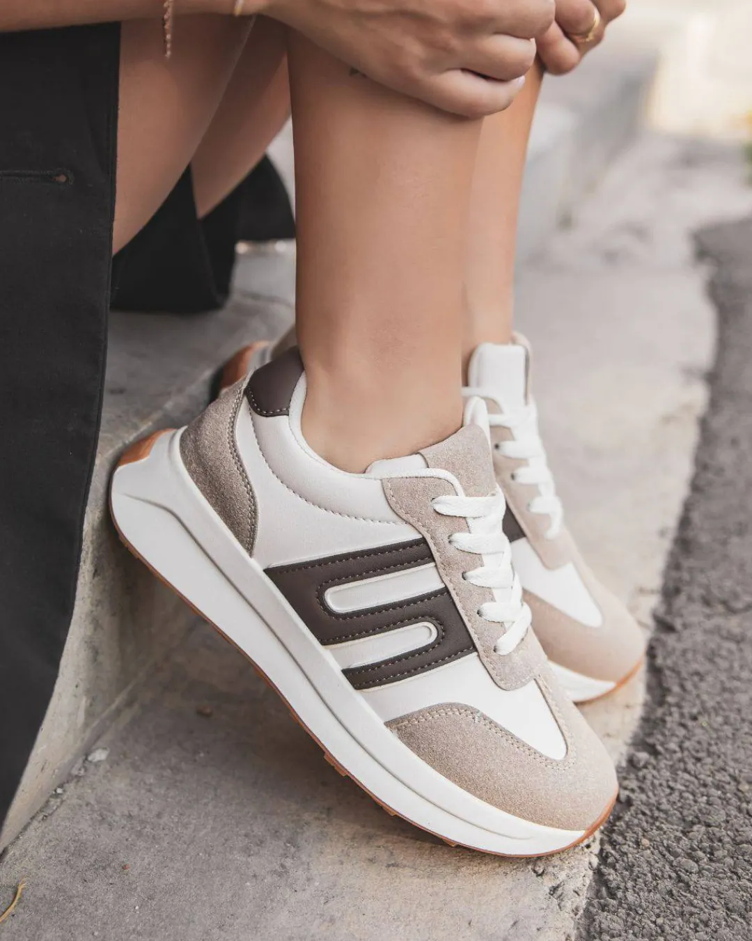 Sale Casual Mode Basket femme blanche et à lacets - Aurélie Beige