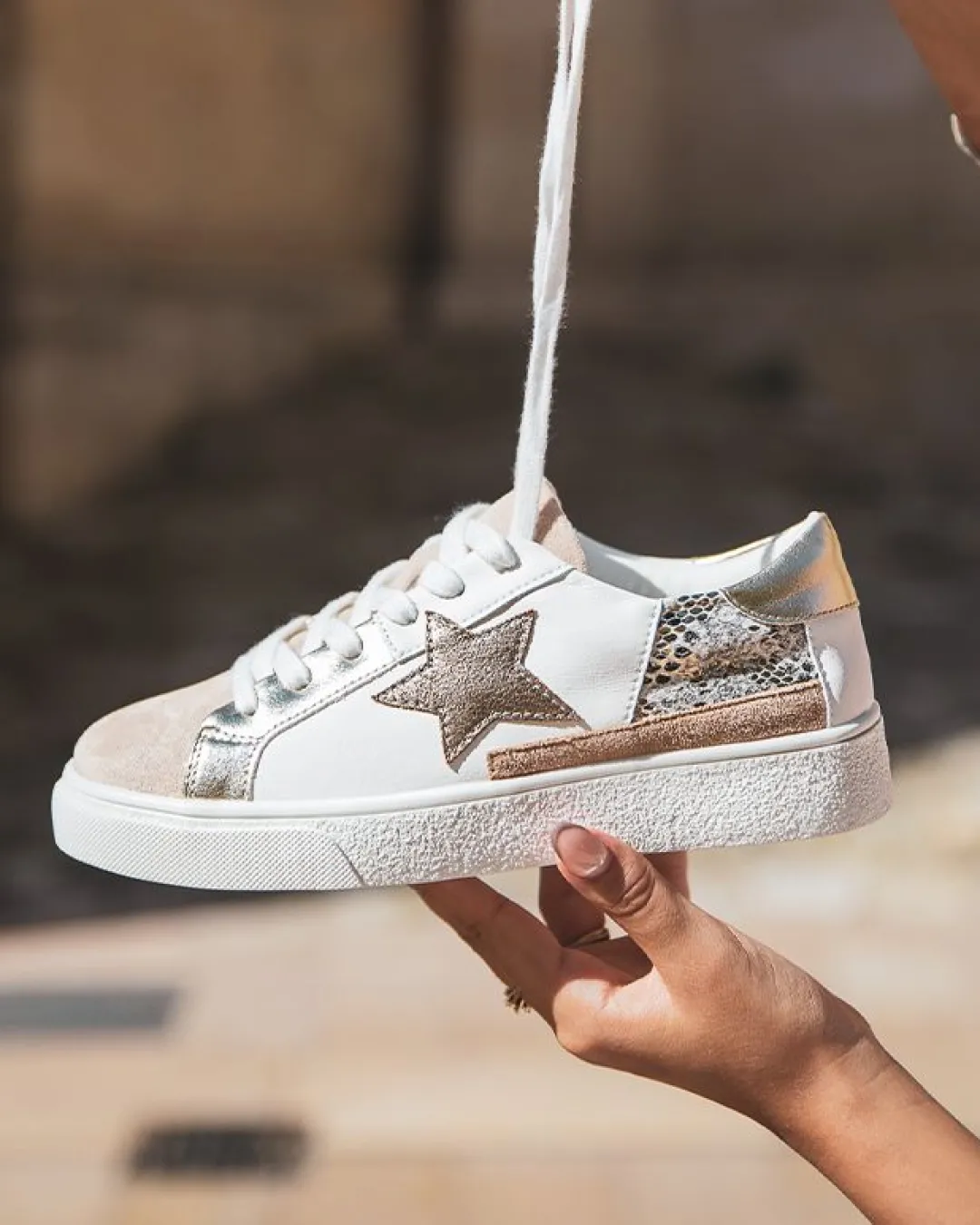 Sale Casual Mode Basket femme python doré étoile à lacets - Carla Blanc