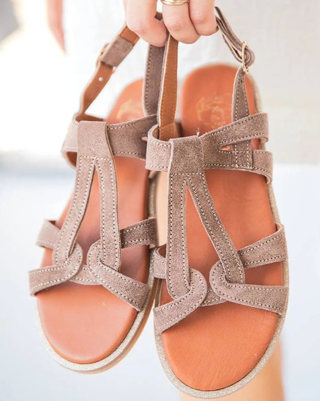 Outlet Casual Mode Sandale femme plate en cuir - MJNP81 Taupe